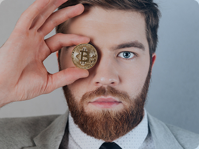 Julian Wolf – Chief Analyst bei Fon Vaultaris